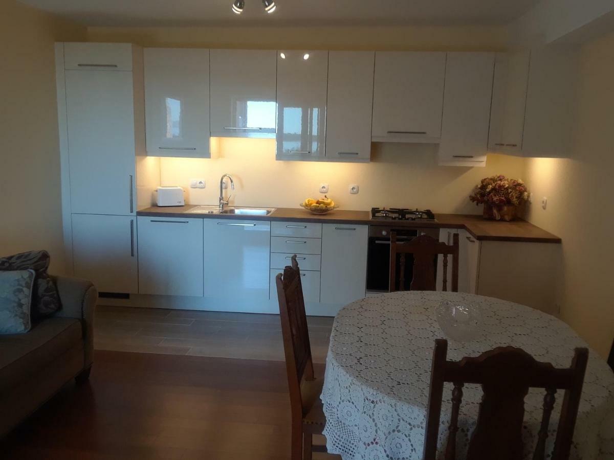 Water View Brand New Apartment, Short Stroll To Beach, Peaceful! Košljun 외부 사진