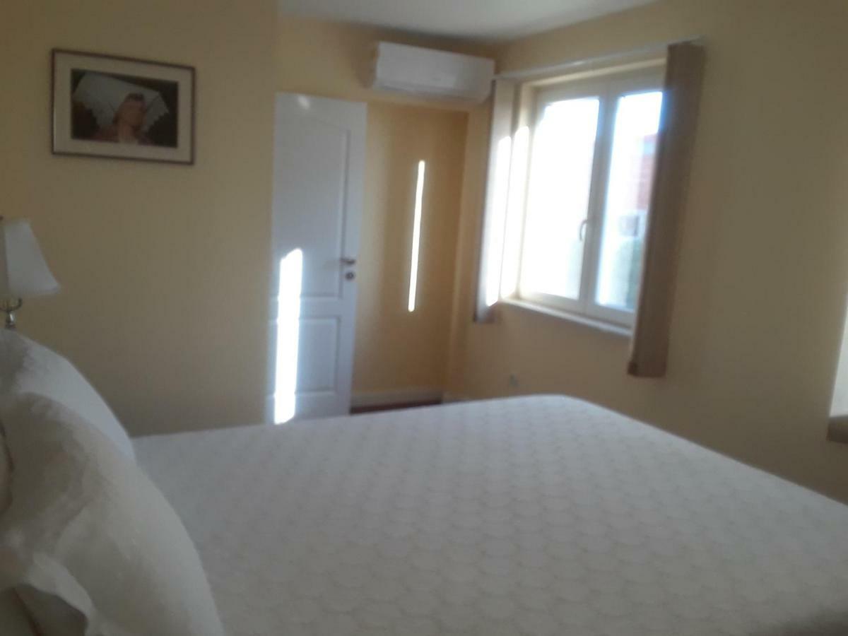 Water View Brand New Apartment, Short Stroll To Beach, Peaceful! Košljun 외부 사진