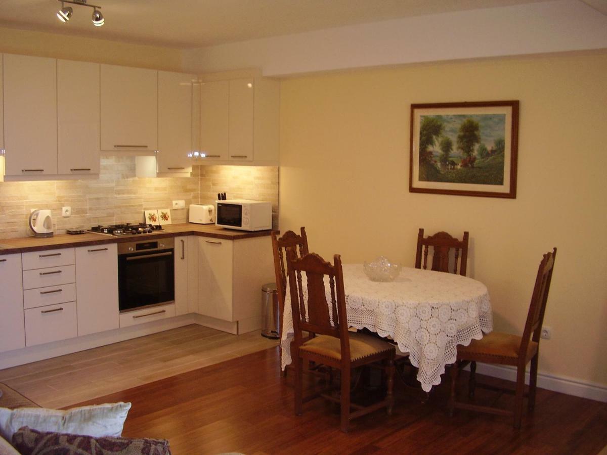 Water View Brand New Apartment, Short Stroll To Beach, Peaceful! Košljun 외부 사진